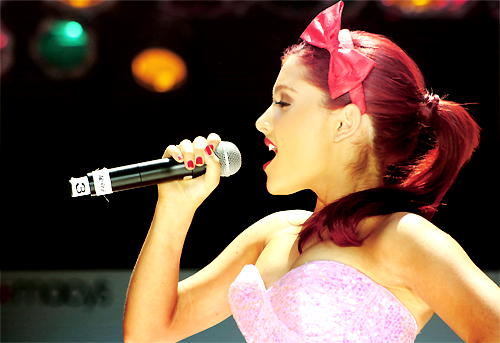 Ariana Grande Nick Radio