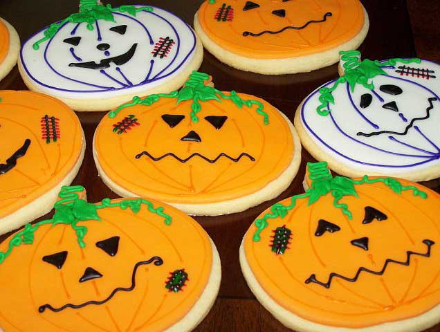 Halloween pumpkin cookies