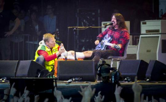 Dave Grohl Injured