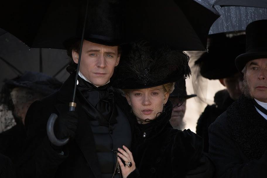 "Crimson Peak" movie review by Pamela Price - LATF USA