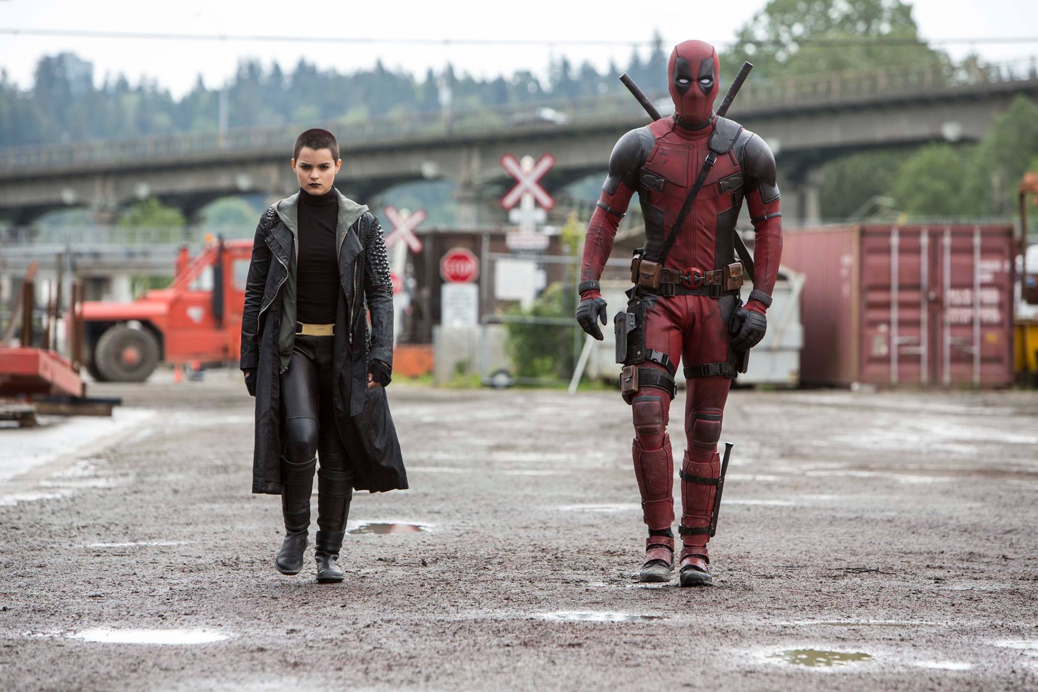 'Deadpool' Movie review by Lauren Steffany - LATF USA