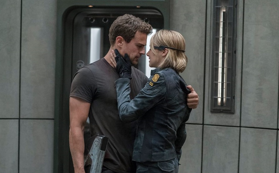 The Divergent Series "Allegiant" movie review by Pamela Price - LATF USA