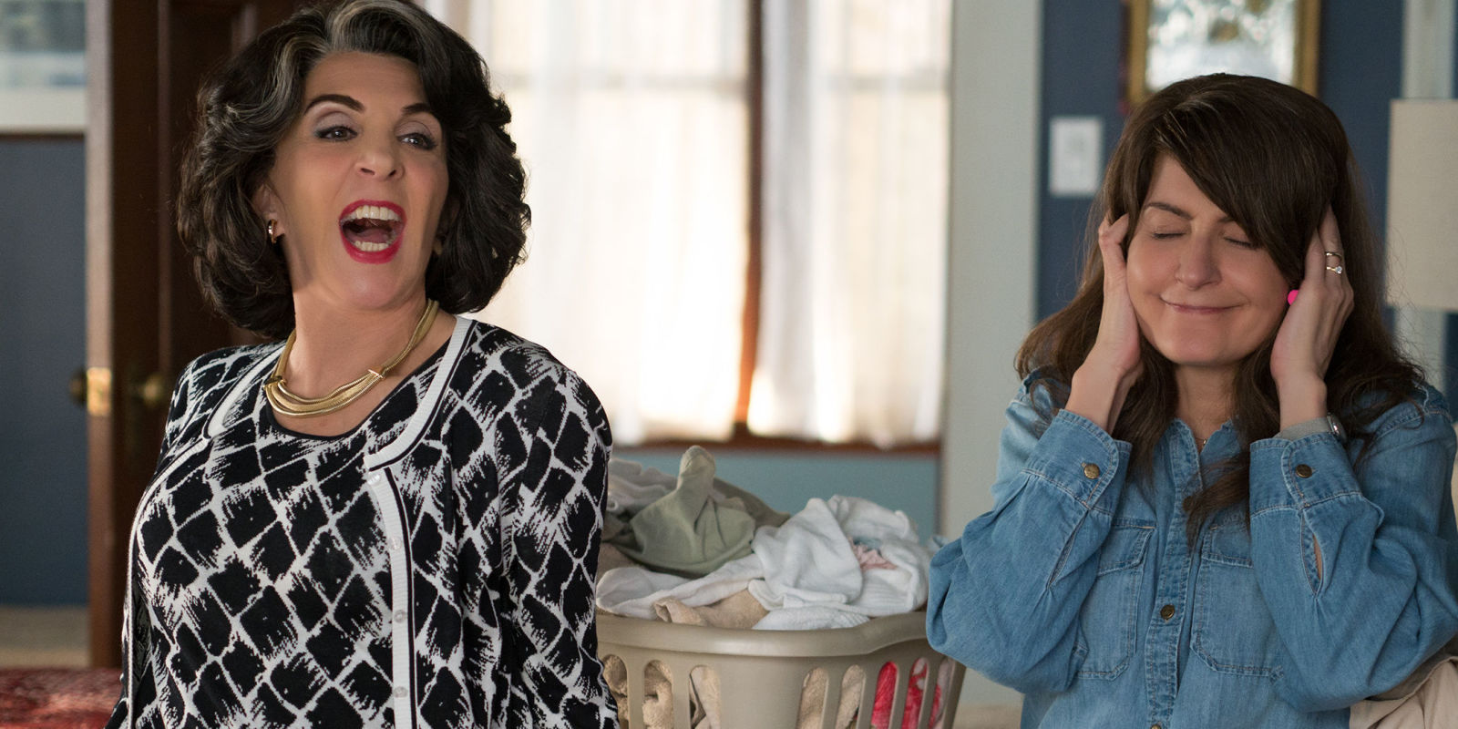 "My Big Fat Greek Wedding 2" movie review by Pamela Price - LATF USA