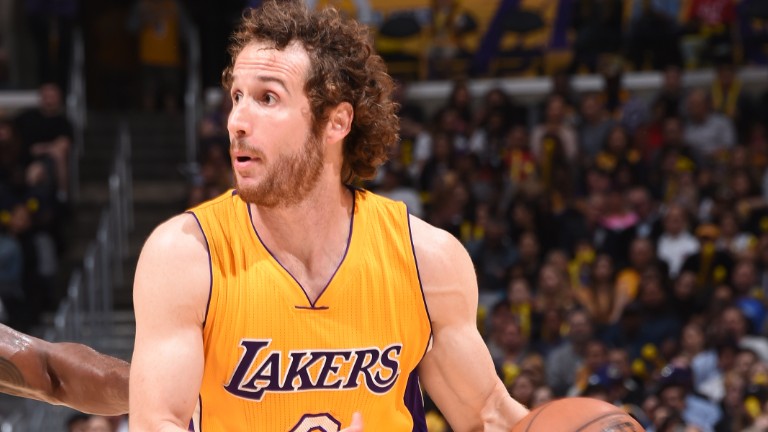 NBA Lakers marcelo huertas