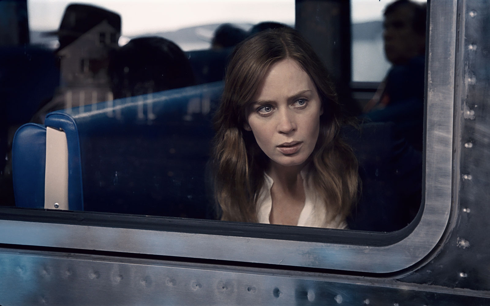 'the girl on the train' movie review by lucas mirabella