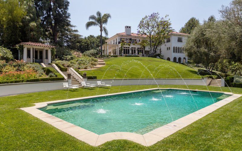 demille backyard pool