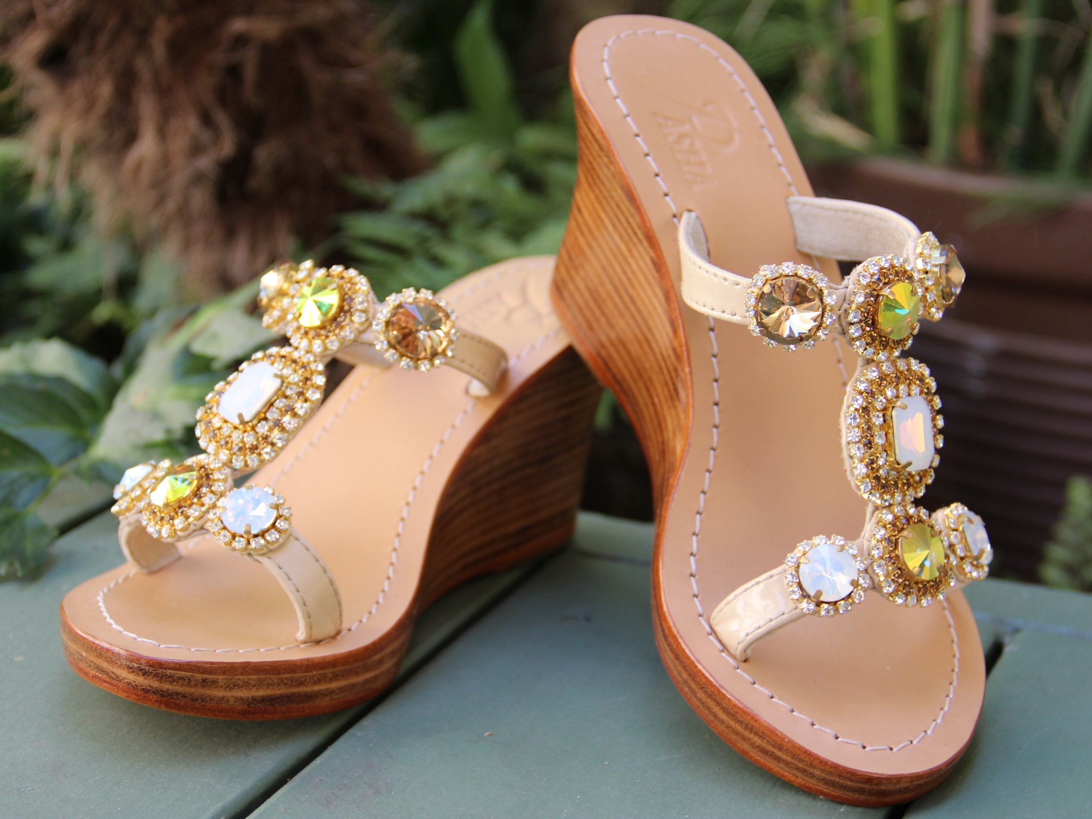 The Perfect Pair Soft Surroundings Caftan Pasha Jewelry Wedges LATF USA NEWS