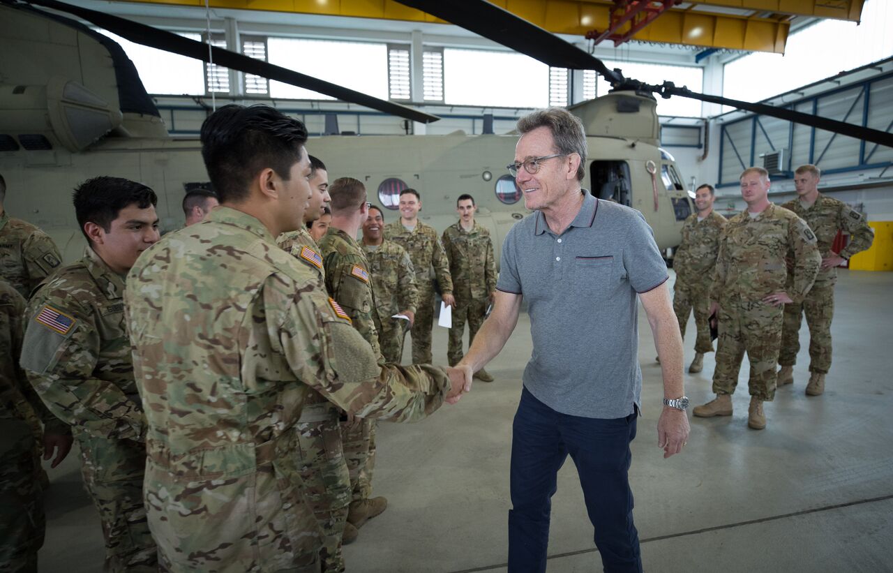 Bryan Cranston, USO visit