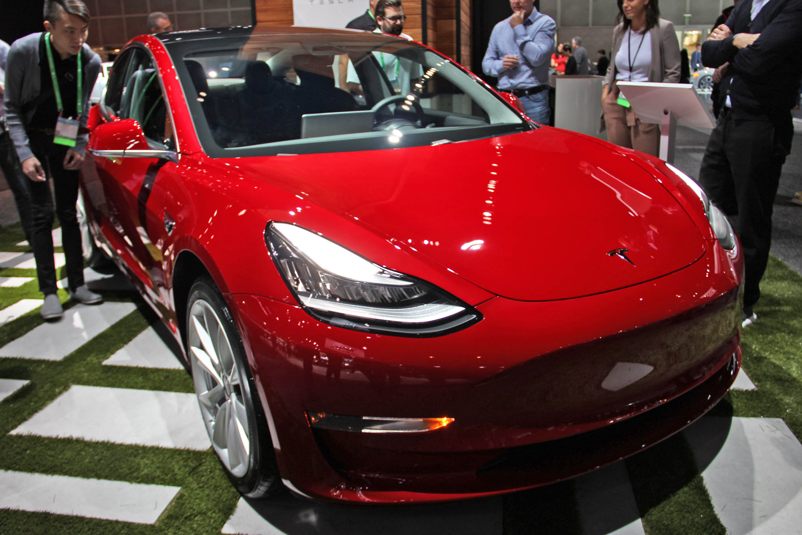  2017 LA Auto Show, tesla