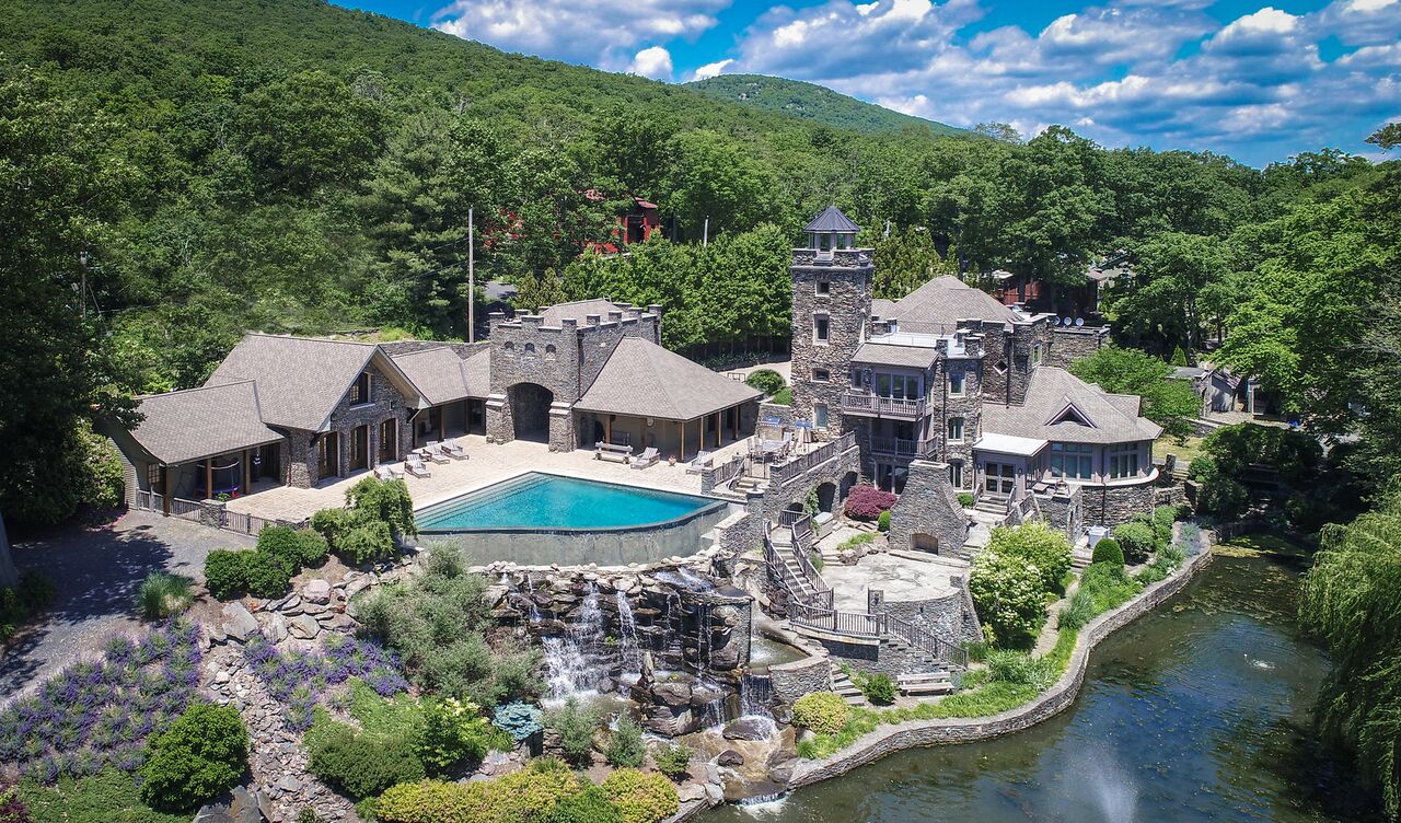 Derek jeter, real estate, tiedemann castle