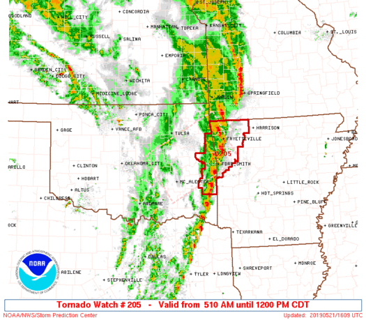 tornadoes storm prediciton center