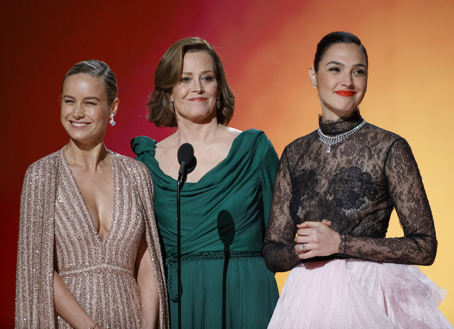 oscars gal gadot, brie larson