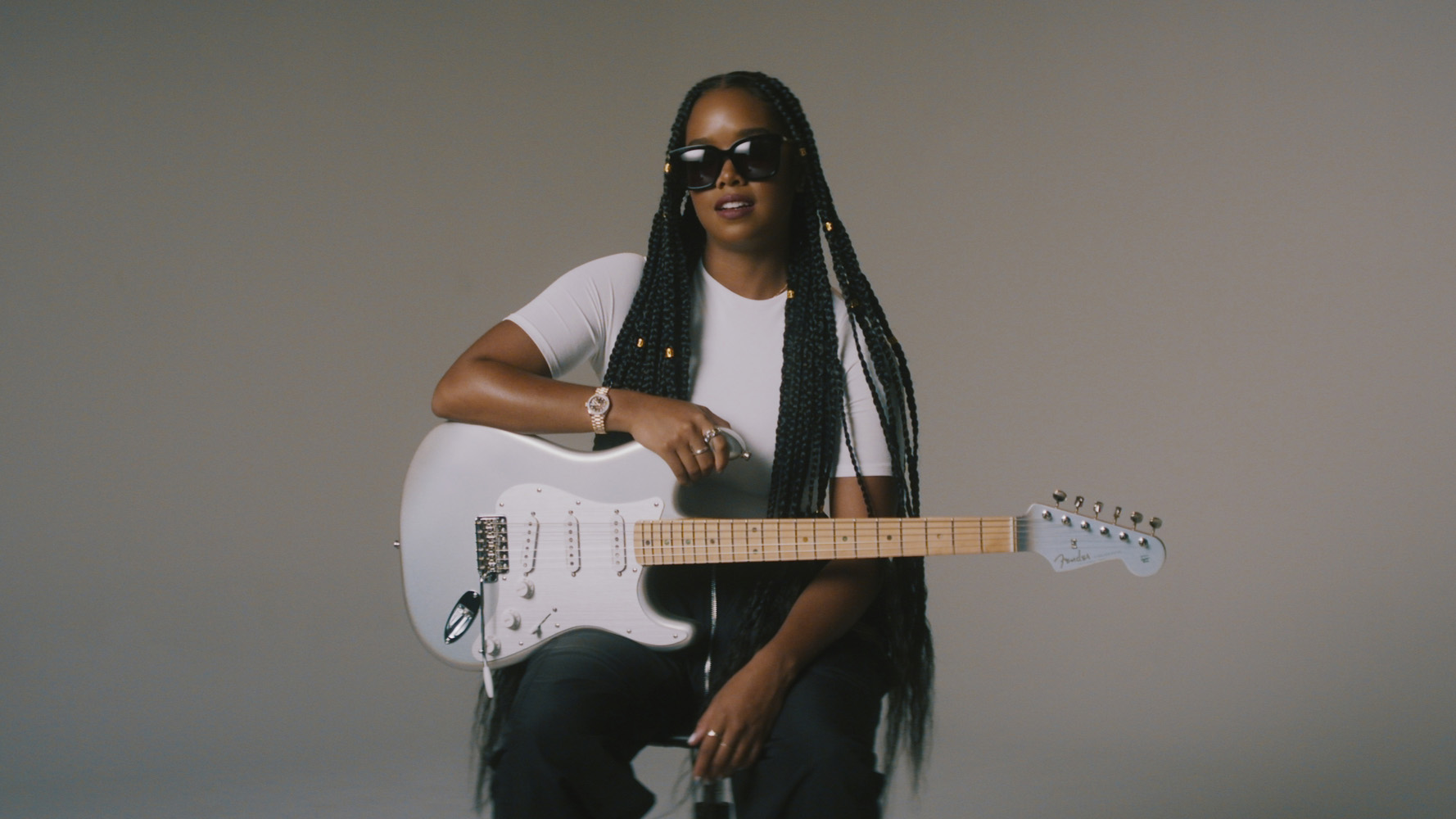 fender, h.e.r.