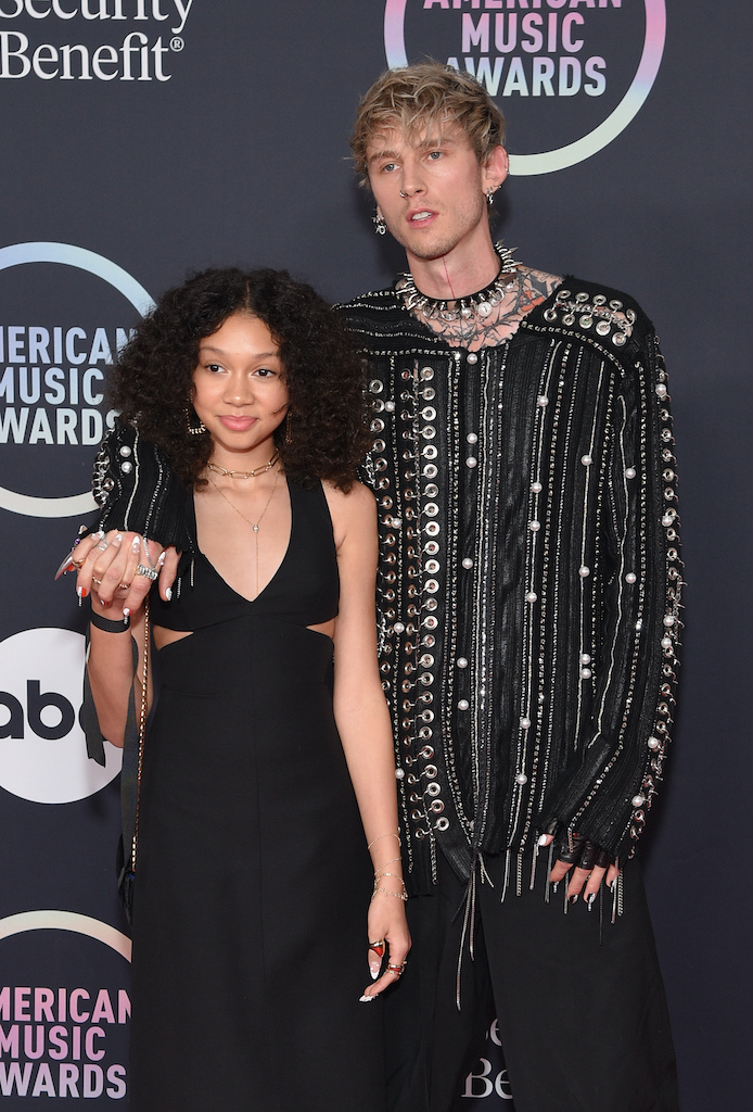 machine gun kelly, american music awards