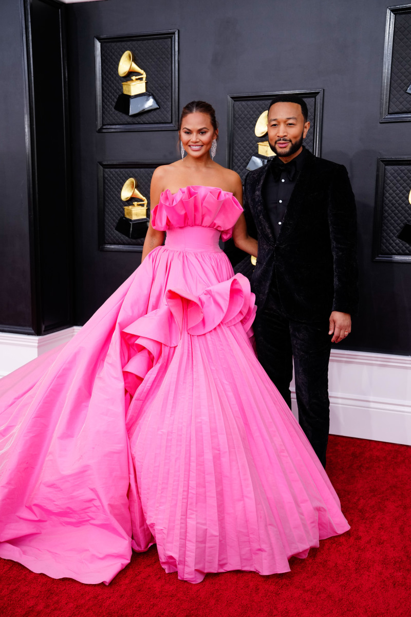 chrissy teigen, john legend, grammys red carpet