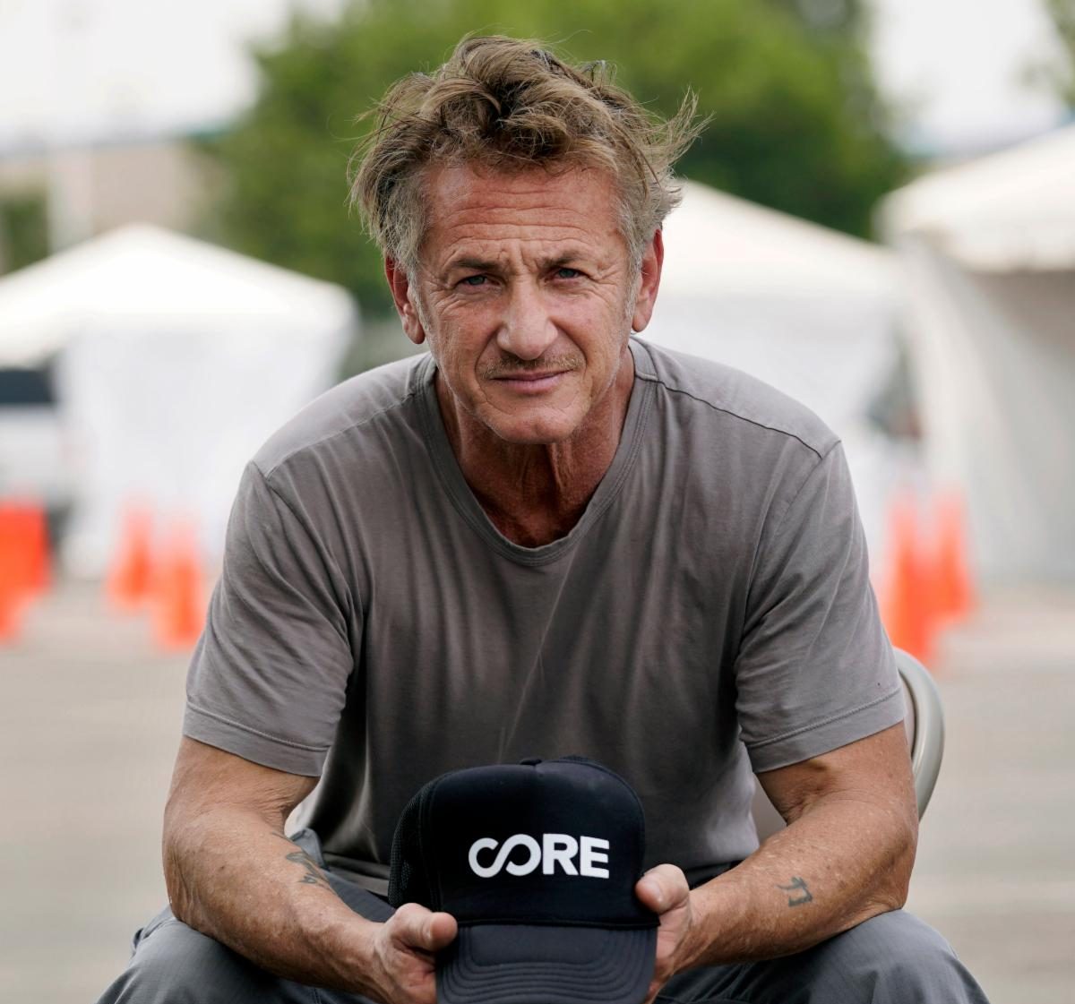 sean penn, bob hope humanitarian award