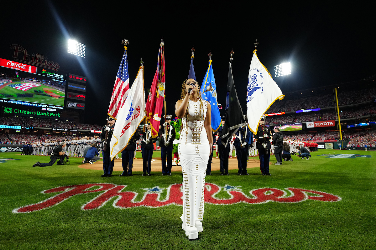 chloe bailey, mlb, world series, national anthem