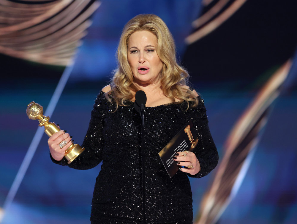 jennifer coolidge, golden globes, the white lotus