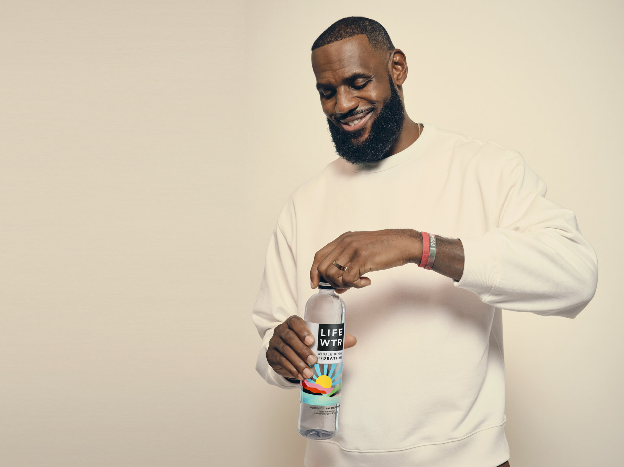 LIFEWTR Whole Body Hydration, lebron james