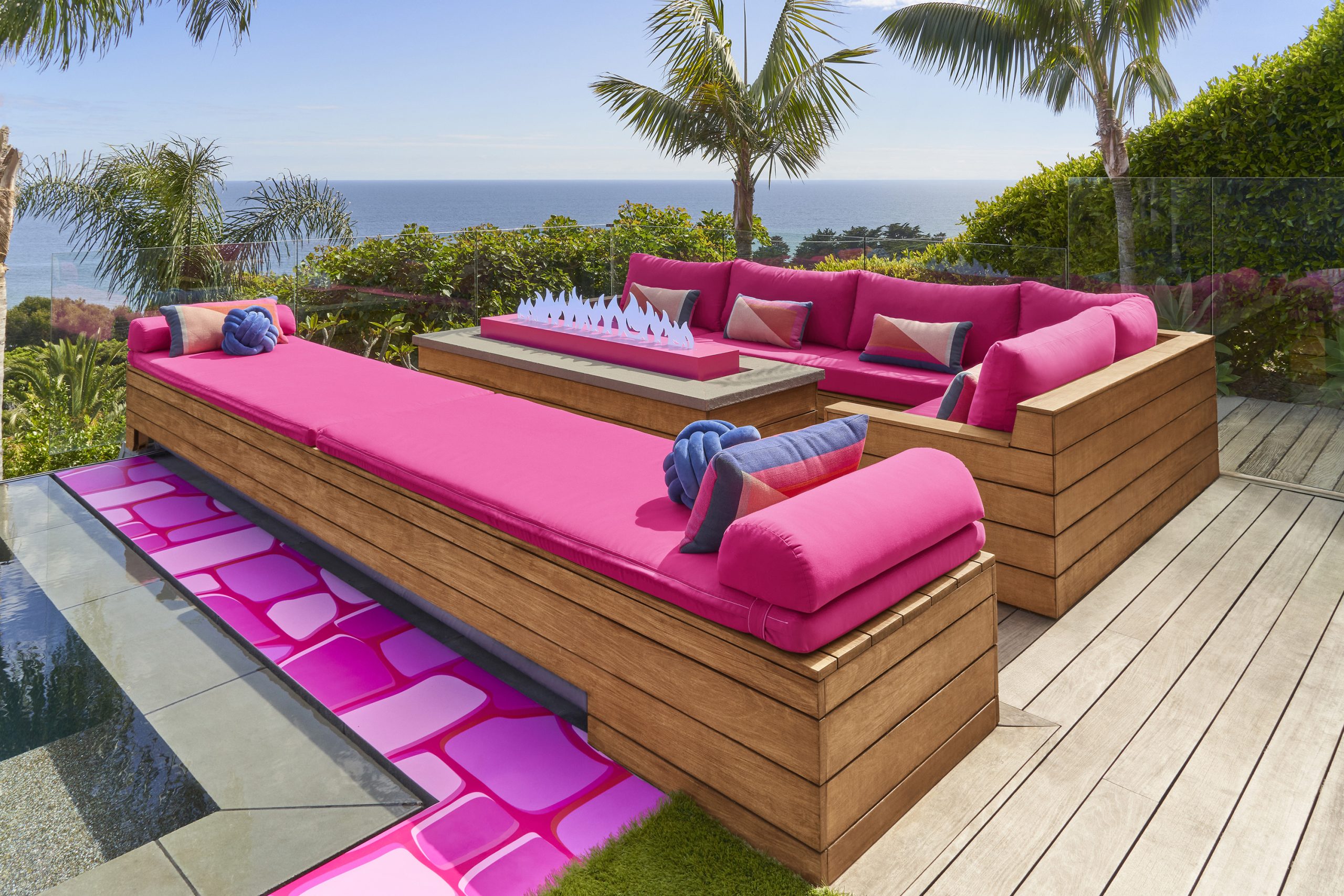 barbie dreamhouse malibu, airbnb