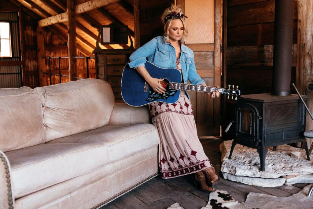 miranda lambert, gibson guitar