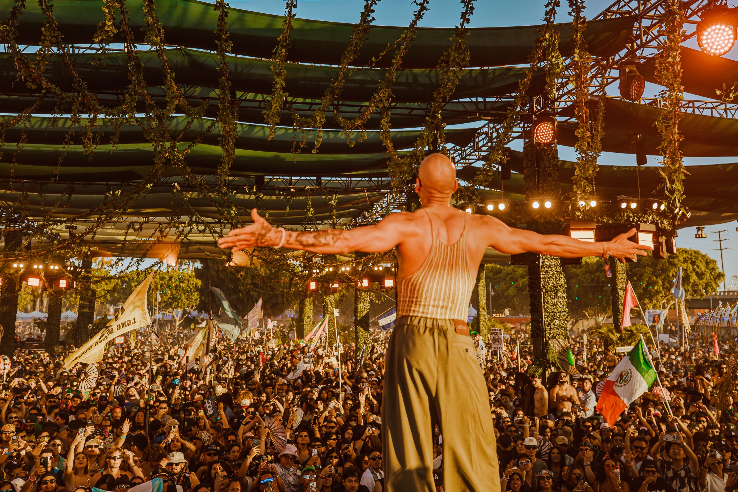 All media is ritefully owned and created by Keiki-Lani Knudsen.