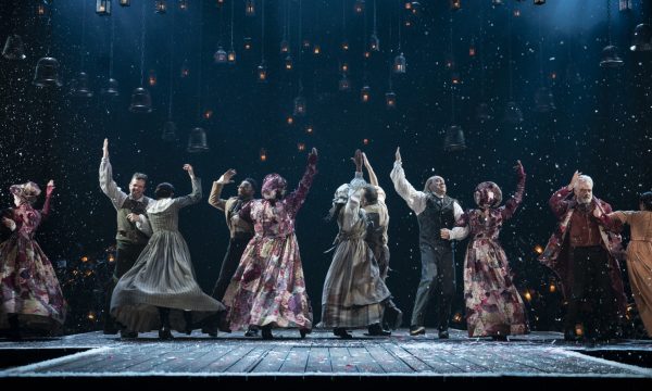 0040r_2021_touring_company_of_a_christmas_carol_photo_by_joan_marcus