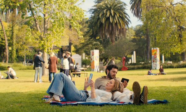 Nobody Wants This. (L to R) Kristen Bell as Joanne, Adam Brody as Noah in episode 208 of Nobody Wants This. Cr. Courtesy of Netflix © 2025