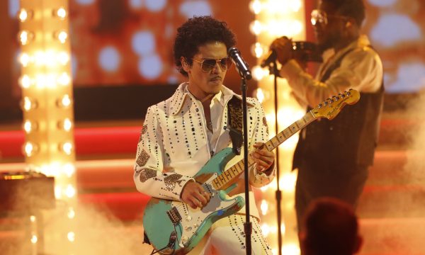 SILK SONIC performs at THE 64TH ANNUAL GRAMMY AWARDS, broadcasting live Sunday, April 3 (8:00-11:30 PM, LIVE ET/5:00-8:30 PM, LIVE PT) on the CBS Television Network, and available to stream live and on demand on Paramount+*. -- Photo: Cliff Lipson/CBS ©2022 CBS Broadcasting, Inc. All Rights Reserved.