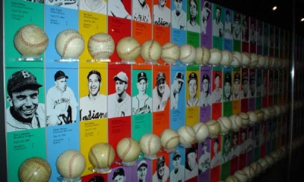 20130109123718Hall_of_Fame_baseball