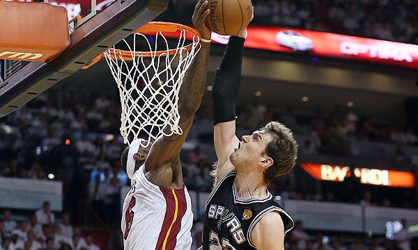 20130610203501LeBron_vs_Splitter