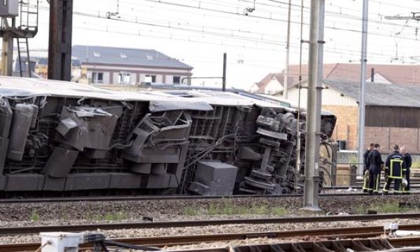 20130712120029Paris_train_crash