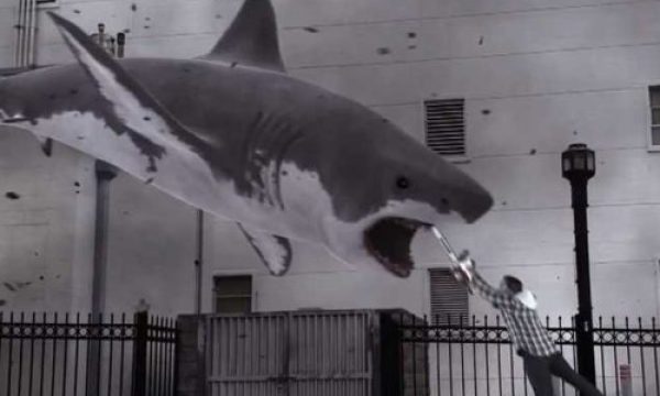 20130717110307sharknado_