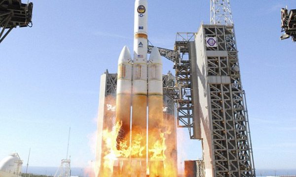 20130827100719Delta_IV_Heavy_rocket