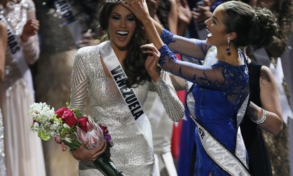 20131110205728Miss_Universe