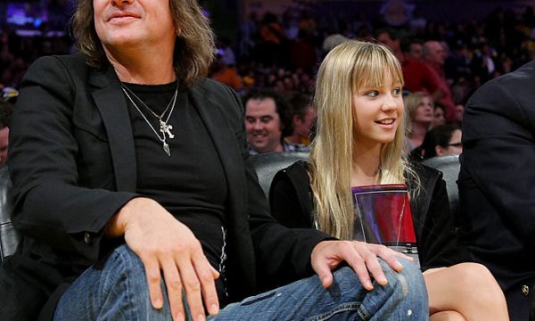 20131118180407Richie_Sambora___Ava