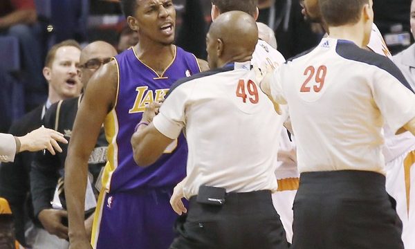 APphoto_Lakers Suns Basketball