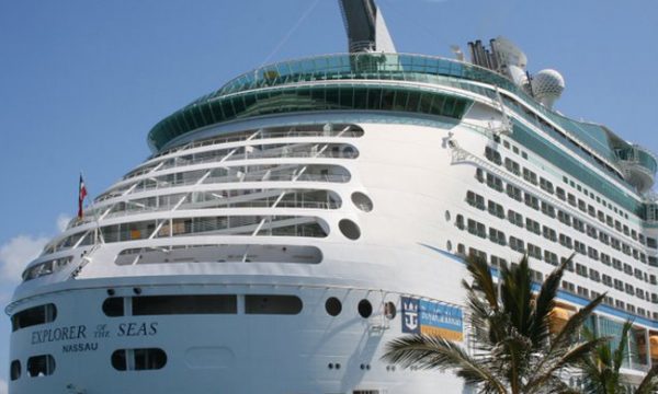 20140129120734Explorer_of_the_Seas_Royal_Caribbean_Cruise