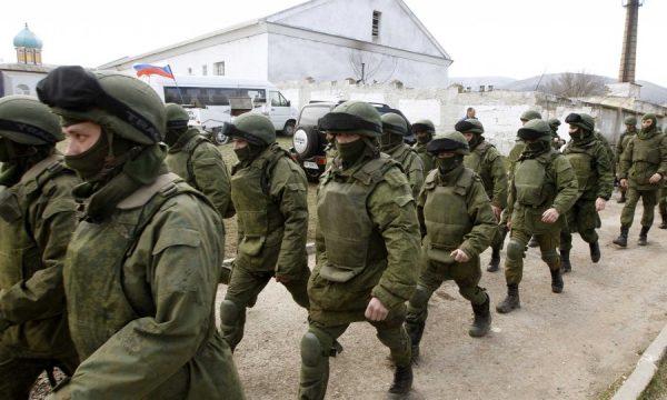 20140319102350Russian_troops_in_Crimea