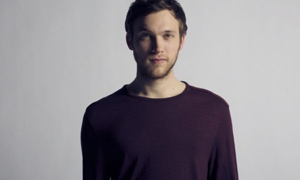 20140328175714Phillip_Phillips