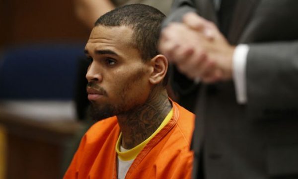 20140509163544Chris_Brown_In_Court
