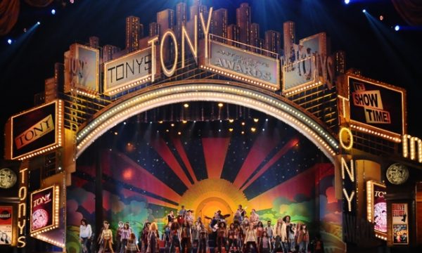 20140527102204Tony_Awards