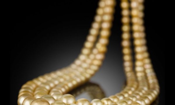 20140710174646Pearls_Bonhams_Auction