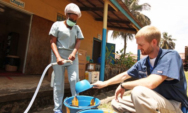 20140802101000Ebola