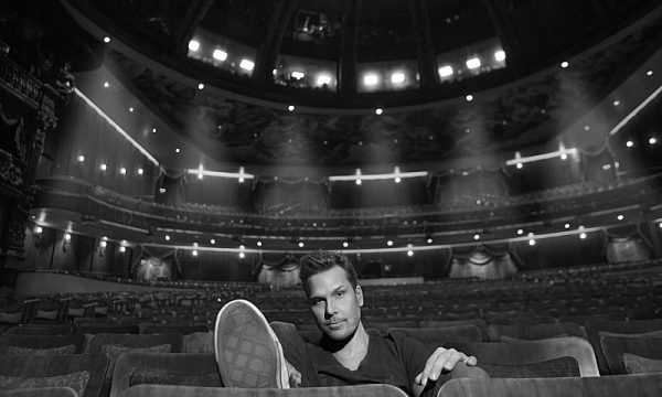 20140807132506Dane_Cook_Troublemaker_Showtime