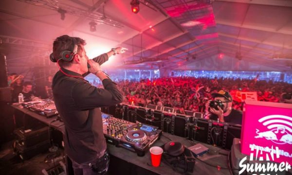 20140812124530DJ_Destructo_Sunset_Strip_Music_Festival