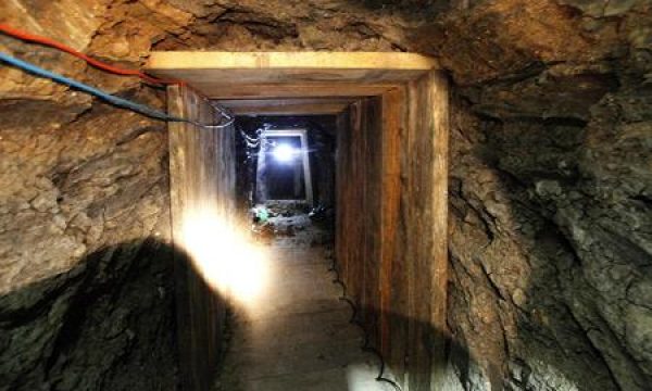 20141010165403vicente_carillo_drug_tunnels