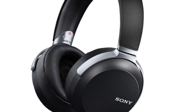 20141011114003Sony_headphones