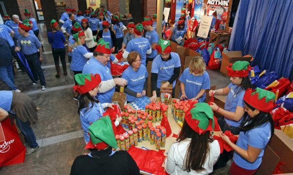 20141205101001Hasbro_toys_Global_Day_of_Joy