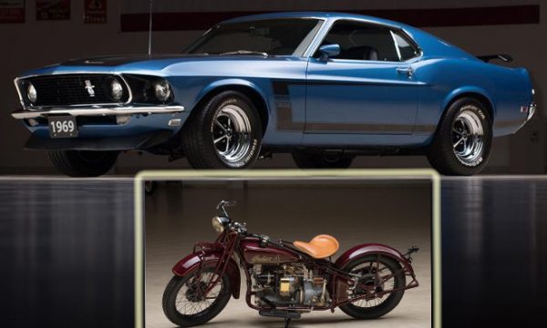 20141205102220Barrett_Jackson_car_auction